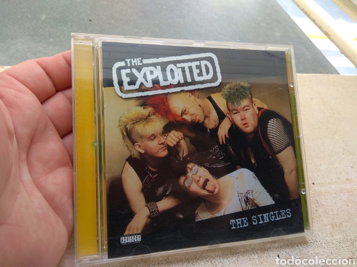 CDs de m&uacute;sica: CD The Exploited - The Singles - - Foto 1