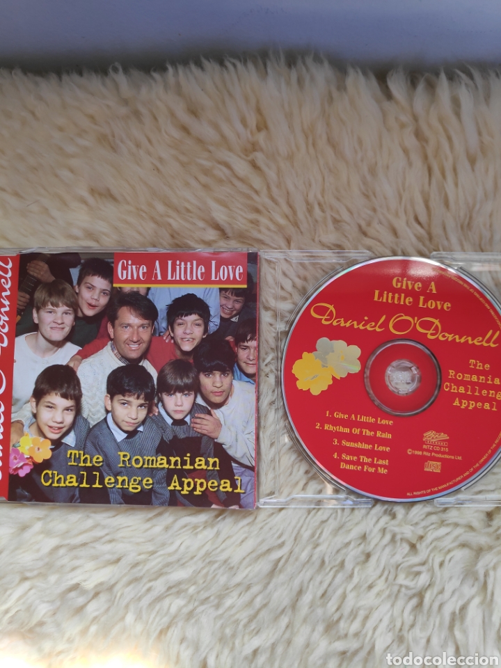 CD di Musica: The Romanian challenge appeal - Give a little love - Cd single