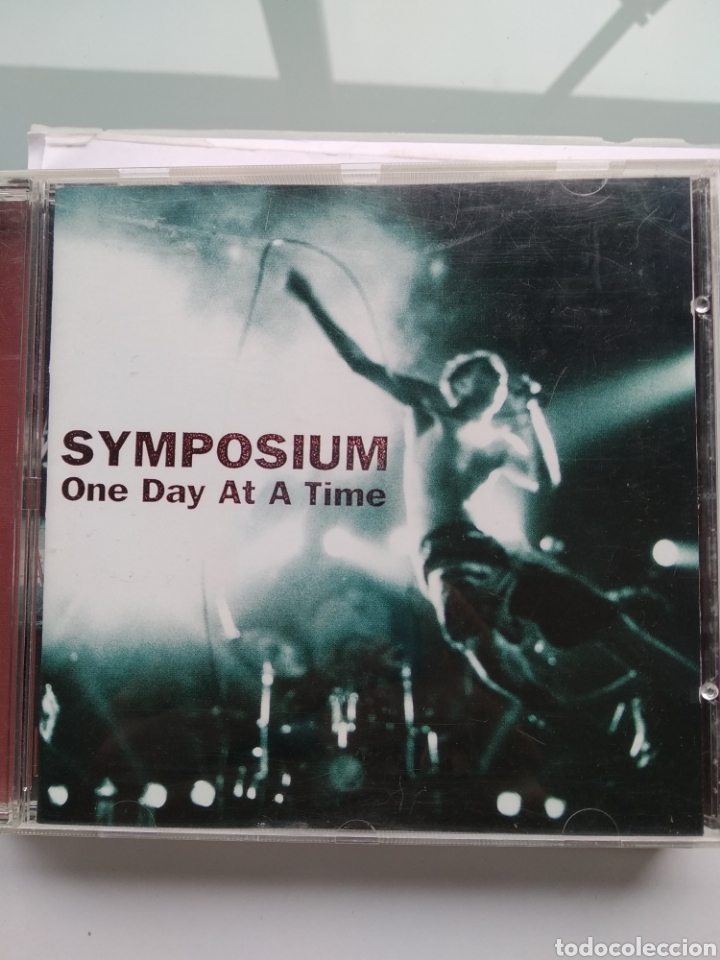 CDs de m&uacute;sica: Symposium &lrm;&ndash; One Day At A Time (Punk-Ska) - Foto 1