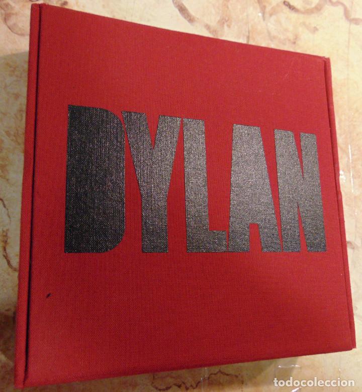 CDs de m&uacute;sica: Bob Dylan &ndash; Dylan caja 3 cds -2007 - Foto 1