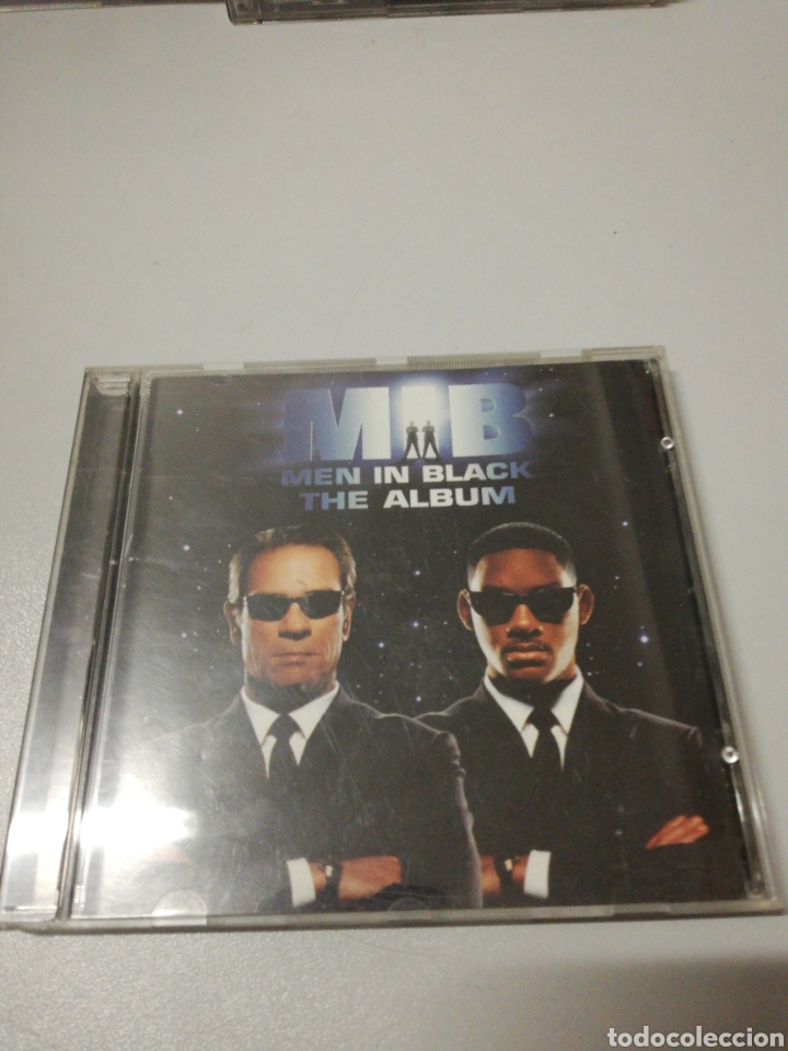 CDs de m&uacute;sica: Men in black - Foto 1