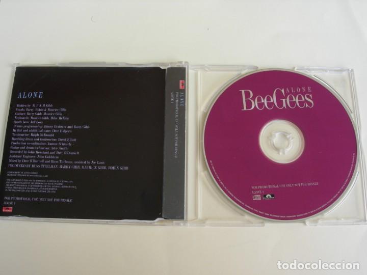 CDs de m&uacute;sica: BEE GEES ALONE CD SINGLE - Foto 2
