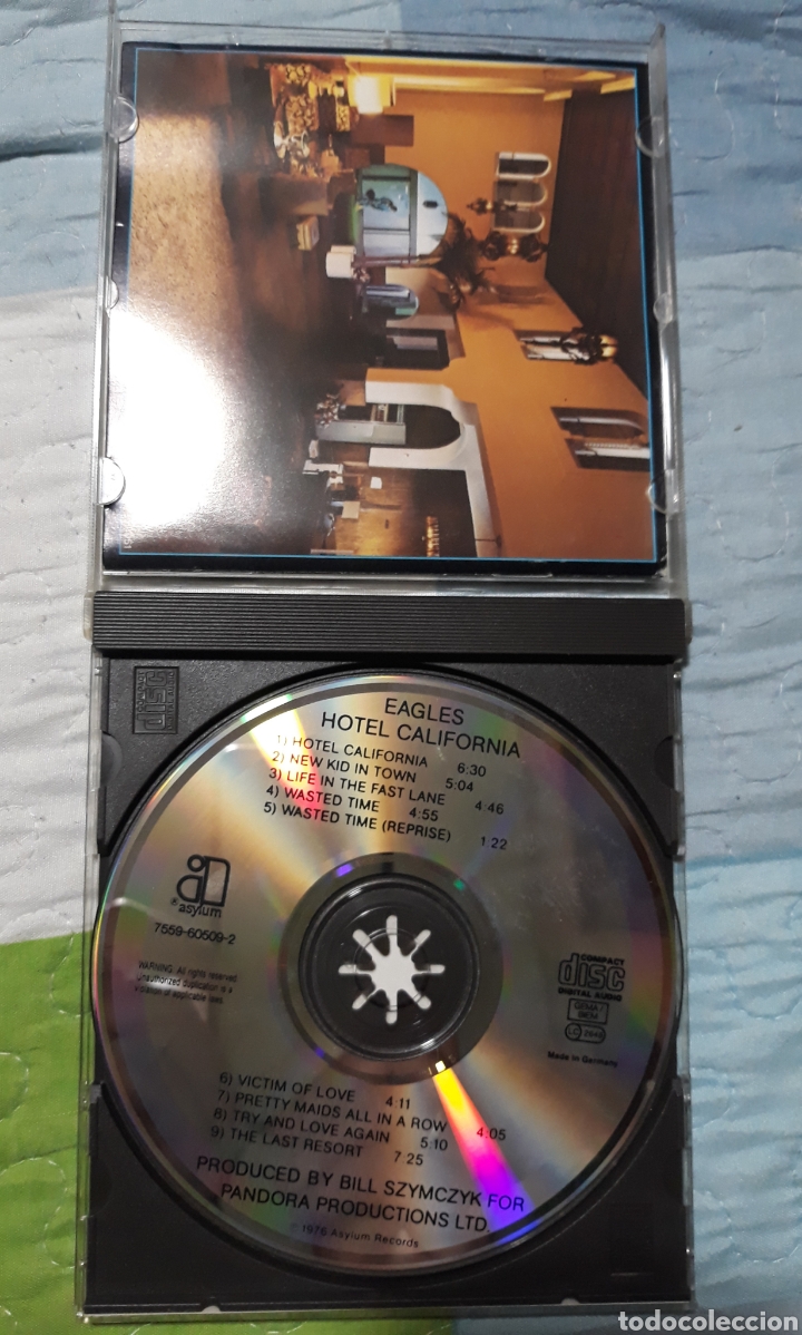 CDs de m&uacute;sica: CD EAGLES HOTEL CALIFORNIA LP 1976 - Foto 3