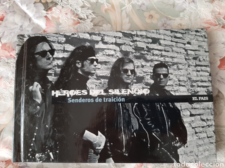 CDs de m&uacute;sica: Cd-Libro Heroes del Silencio - Foto 1