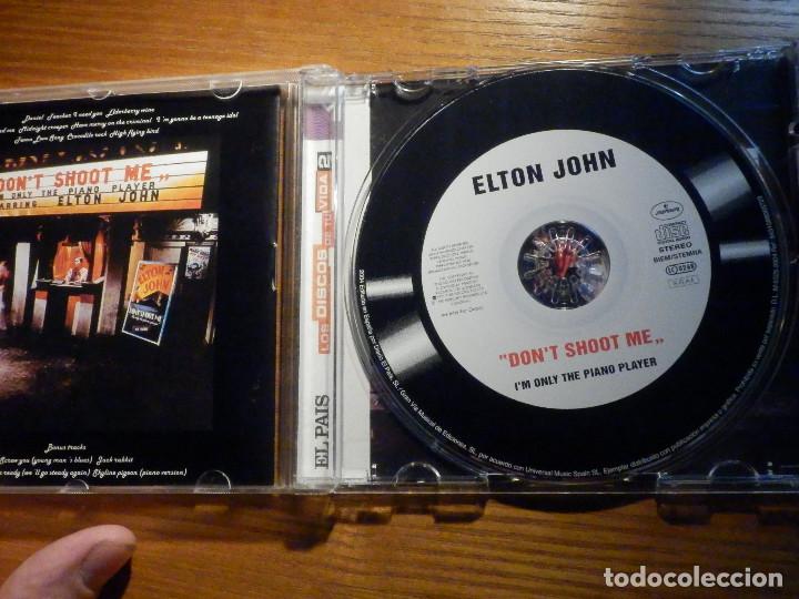 CDs de m&uacute;sica: CD - Compact Disc - Elton John - Don&acute;t Shoot Me - 2004 - Foto 2