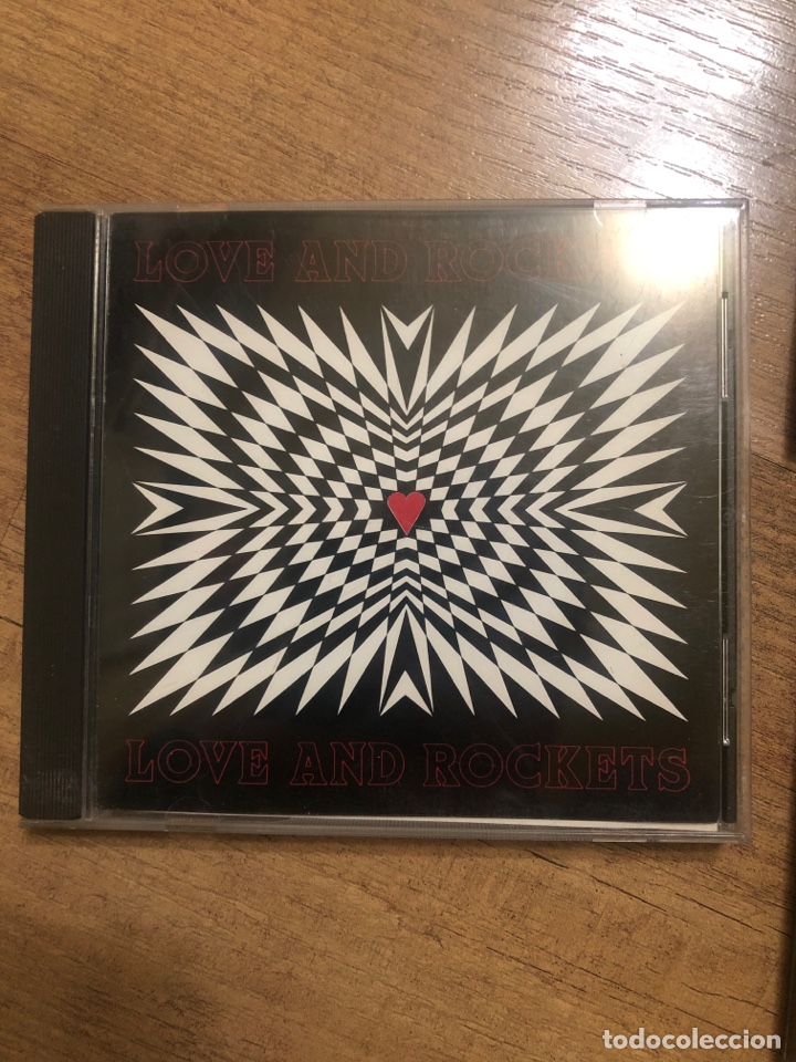 CDs de m&uacute;sica: Love and rockets CD - Foto 1