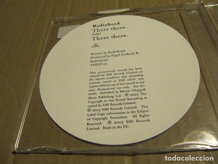 CDs de m&uacute;sica: RADIOHEAD Cd Single THERE THERE 2 tracks 2003 - Foto 2