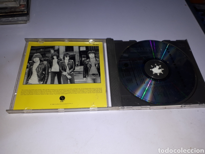 CDs de m&uacute;sica: CD RAMONES MANIA - Foto 2