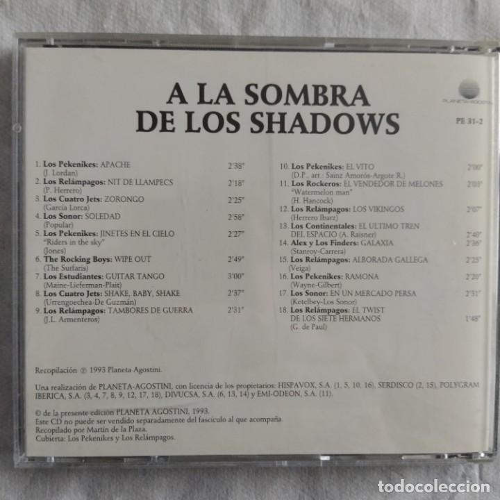 CDs de m&uacute;sica: A la Sombra de Los Shadows (CD) - Foto 2