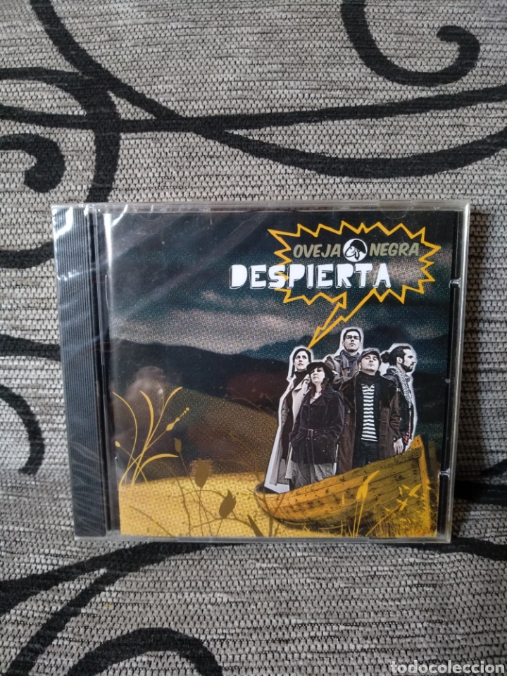 CDs de m&uacute;sica: Oveja negra - despierta - Foto 1