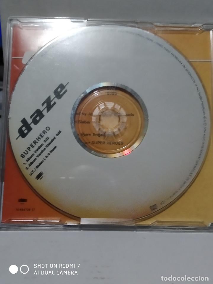 CDs de m&uacute;sica: DAZE / SUPERHERO - CDSINGLE - Foto 3