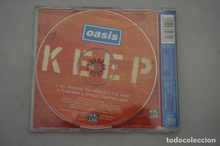 CDs de m&uacute;sica: CD/ OASIS - ALL AROUND THE WORLD - Foto 2