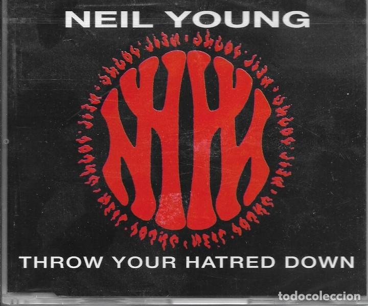 CDs de m&uacute;sica: NEIL YOUNG - THROW YOUR HATRED DOWN CD SINGLE 1 TEMA PRECINTADO 1995 - Foto 1