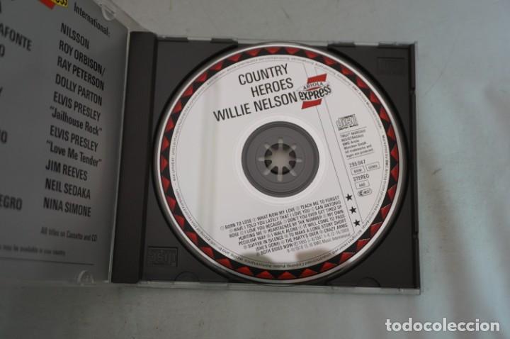 CDs de m&uacute;sica: CD - WILLIE NELSON - COUNTRY HEROES - Foto 2