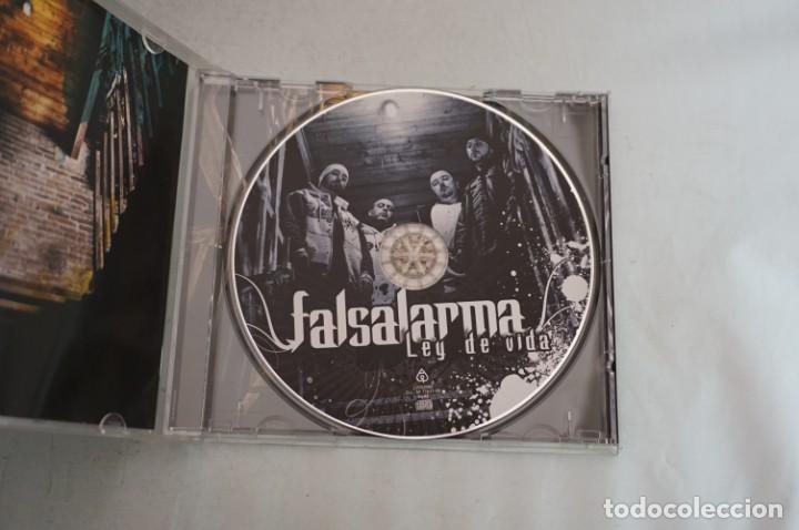 CDs de m&uacute;sica: CD - FALSALARMA - LEY DE VIDA - Foto 2