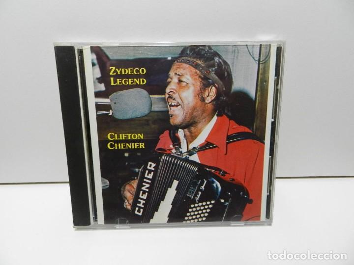 CDs de m&uacute;sica: DISCO CD. Clifton Chenier &lrm;&ndash; Zydeco Legend. COMPACT DISC. - Foto 1