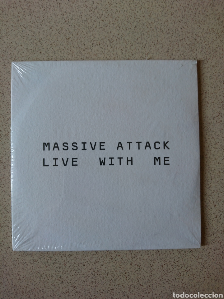 CDs de m&uacute;sica: Massive Attack - Live with me - Foto 1