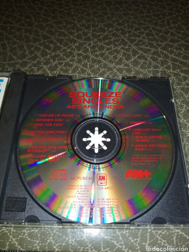 CDs de m&uacute;sica: CD SQUEEZE SINGLES 45AND UNDER, LONDON 1982 - Foto 2