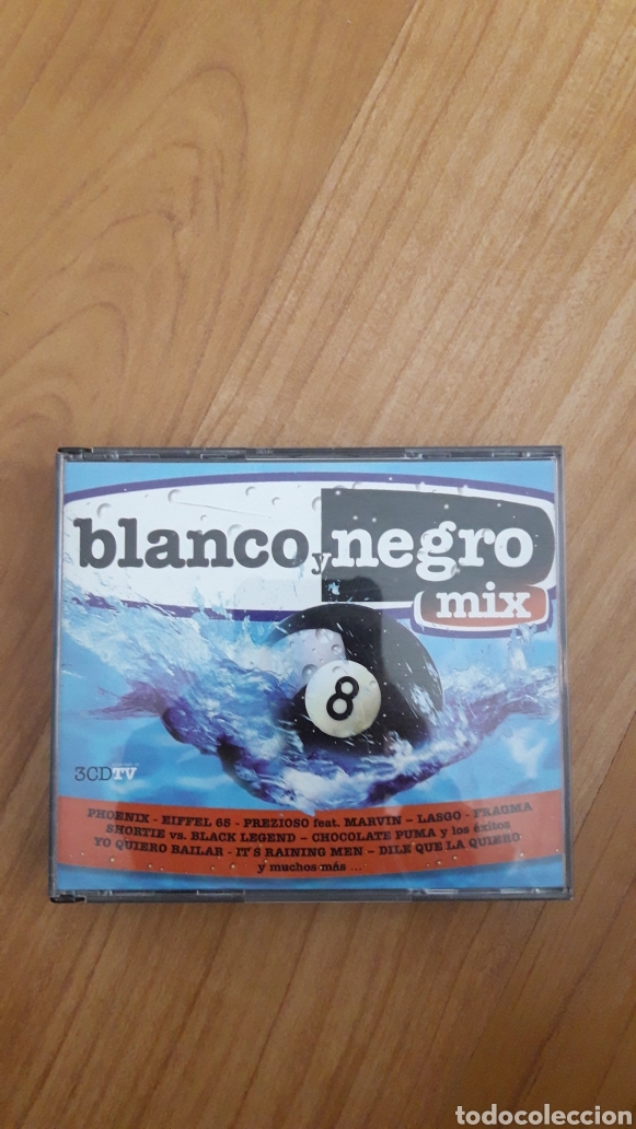 CDs de m&uacute;sica: TRIPLE CD BLANCO Y NEGRO 8 - Foto 1