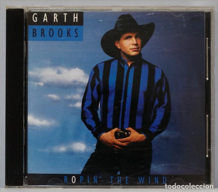 CDs de m&uacute;sica: CD. GARTH BROOKS. ROPIN THE WIND - Foto 1
