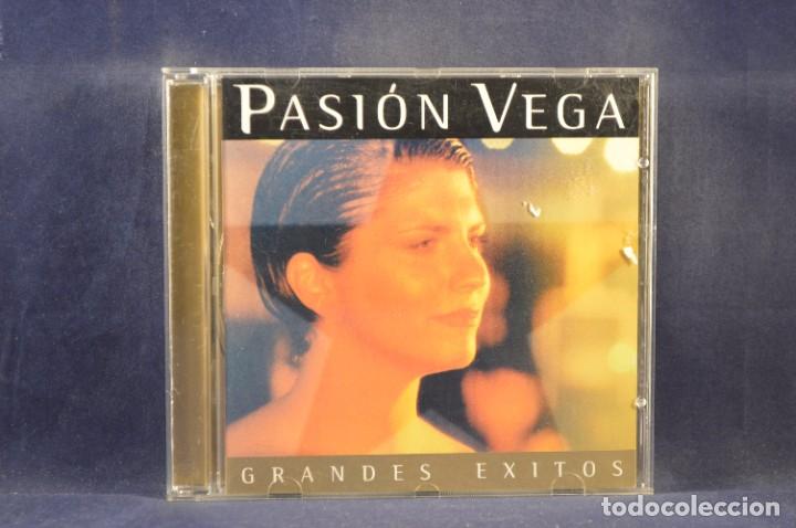 CDs de m&uacute;sica: PASI&Oacute;N VEGA - GRANDES EXITOS - CD - Foto 1