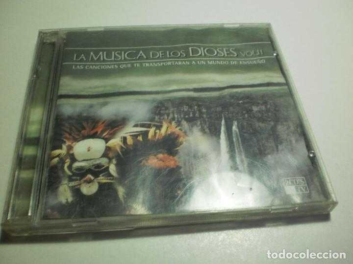 CDs de m&uacute;sica: 2 cd's la m&uacute;sica de los dioses vol. II. blanco y negro 1999 33 temas (estado normal, leve defecto)