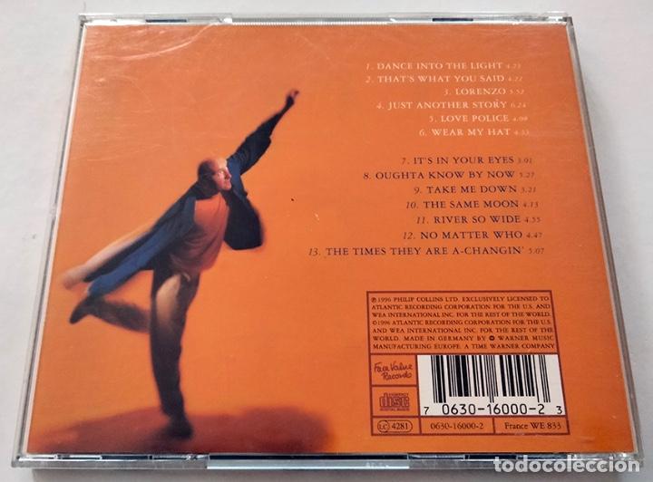 CDs de m&uacute;sica: CD DE PHIL COLLINS. DANCE INTO THE LIGHT. 1996. COMO NUEVO. - Foto 2