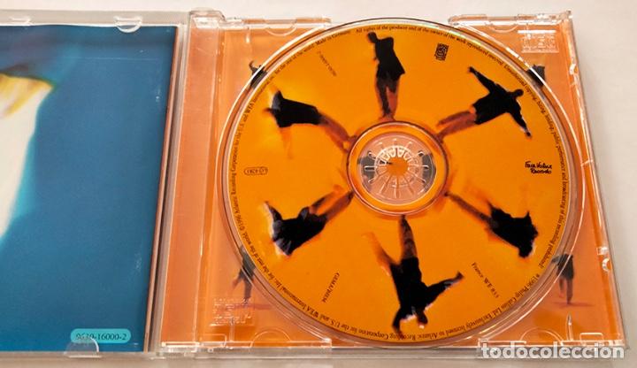 CDs de m&uacute;sica: CD DE PHIL COLLINS. DANCE INTO THE LIGHT. 1996. COMO NUEVO. - Foto 3