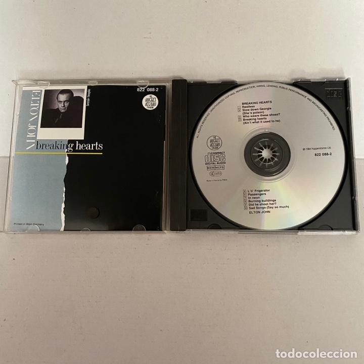 CDs de m&uacute;sica: CD - Elton john - breaking hearts - Foto 3