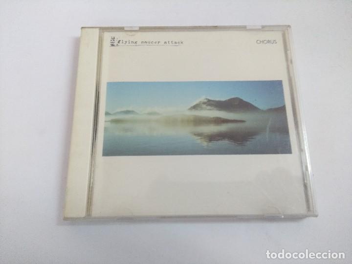 CDs de m&uacute;sica: CD/FLYING SAUCER ATTAC/CHORUS. - Foto 1