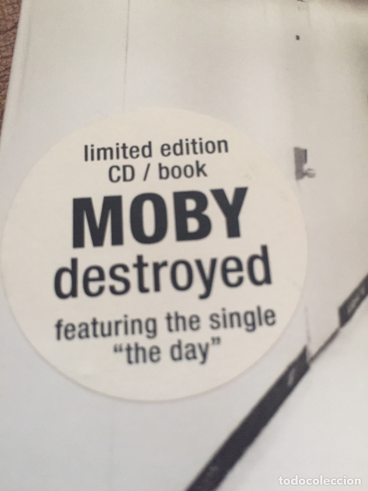 CDs de m&uacute;sica: DESTROYED- MOBY- EDICI&Oacute;N LIMITADA CD LIBRO featuring he the single &ldquo; the day &ldquo;. - Foto 5