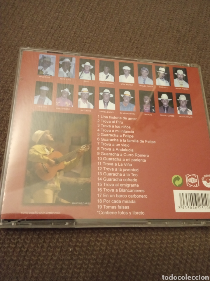 CDs de m&uacute;sica: Cd COMPARSA LA REVOLUCI&Oacute;N CARNAVAL DE CADIZ 2002 - Foto 2