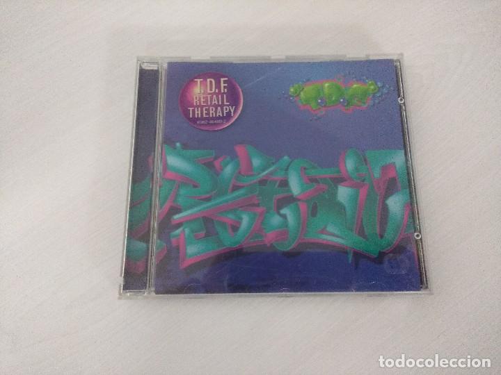 CDs de m&uacute;sica: CD/T.D.F. RETAIL THERAPY. - Foto 1