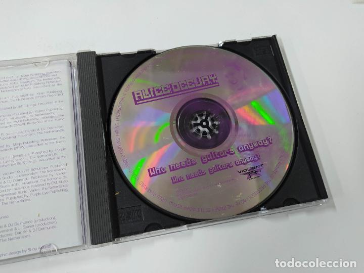 CDs de m&uacute;sica: ALICE DEEJAY. Who needs guitars anyway? CD. TDKCD109 - Foto 2