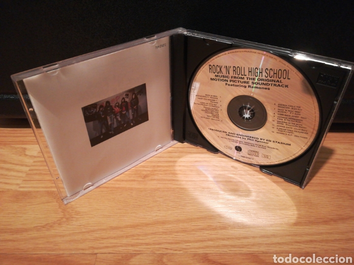 CDs de m&uacute;sica: RAMONES - Rock and Roll high school - Foto 2
