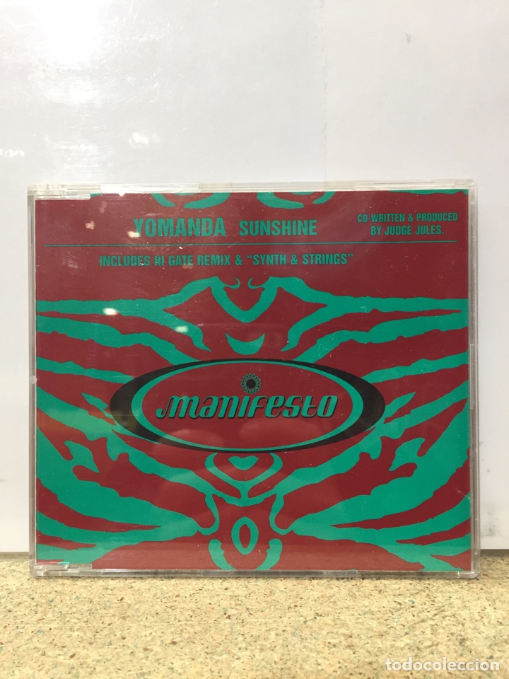 CDs de m&uacute;sica: CD SINGLE YOMANDA SUNSHINE, INCLUDES HI GATE REMIX & &ldquo;SYNTH & STRINGS&rdquo;. CD como nuevo - Foto 1