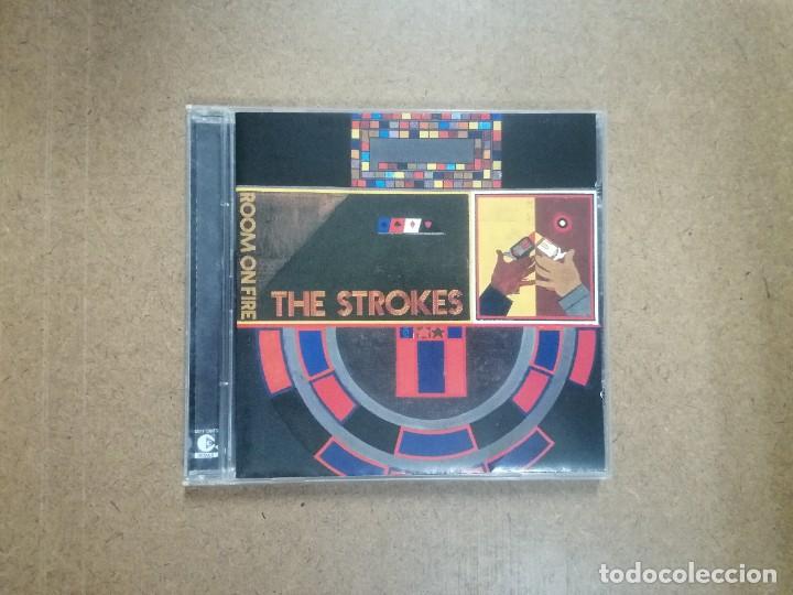 CDs de m&uacute;sica: THE STROKES - ROOM ON FIRE - CD - Foto 1