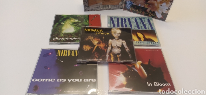CDs de m&uacute;sica: Nirvana caja singles - Foto 1