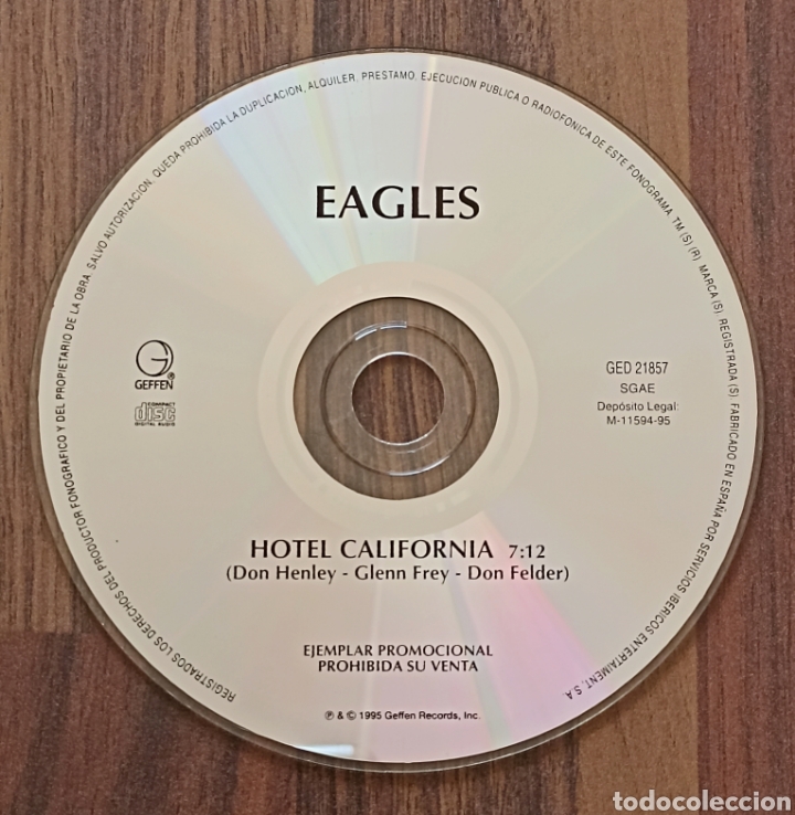 CDs de m&uacute;sica: CD EAGLES - HOTEL CALIFORNIA - Foto 4