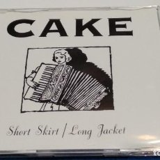 CDs de Música: CD SINGLE PROMO ( CAKE-SHORT SKIRT/LONG JACKET )CDSINGLE SONY 2001 PROMOCIONAL - POCO USO. Lote 301653073