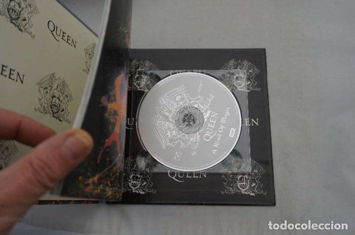 CDs de m&uacute;sica: LIBRO + CD - QUEEN - A KIND OF MAGIC - Foto 2