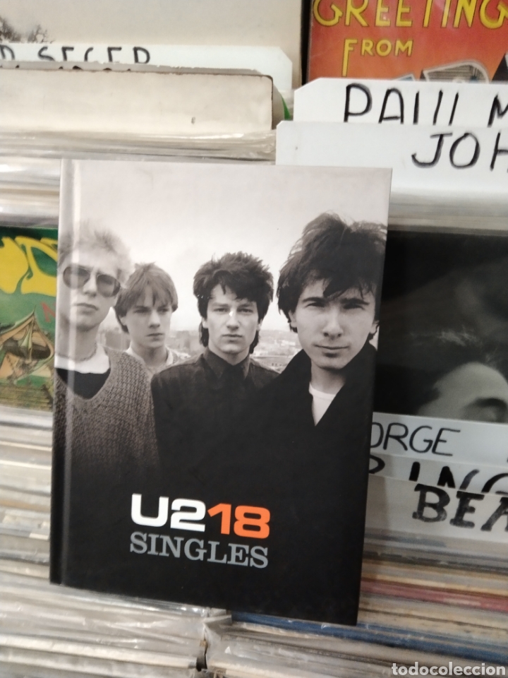 CDs de m&uacute;sica: U2 18 singles CD y dvd - Foto 1