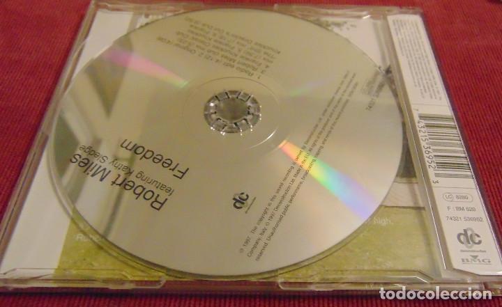 CDs de m&uacute;sica: Robert Miles Featuring Kathy Sledge &ndash; Freedom - CDSINGLE 1997 - Foto 2