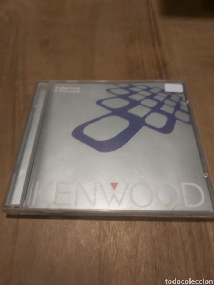 CDs de m&uacute;sica: 2 CDS Kewood dance e HAUSE - Foto 1