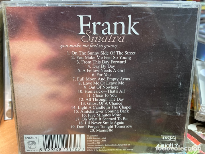 CDs de m&uacute;sica: Frank Sinatra - You Make Me Feel So Young (CD, Comp) - Foto 2