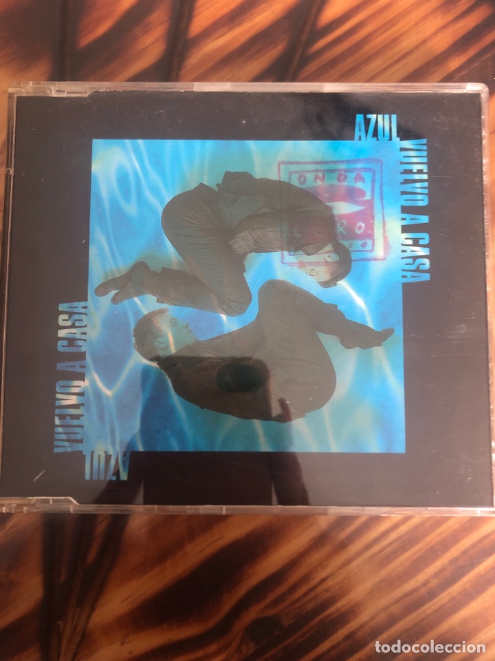 CDs de m&uacute;sica: Azul y negro - Foto 1