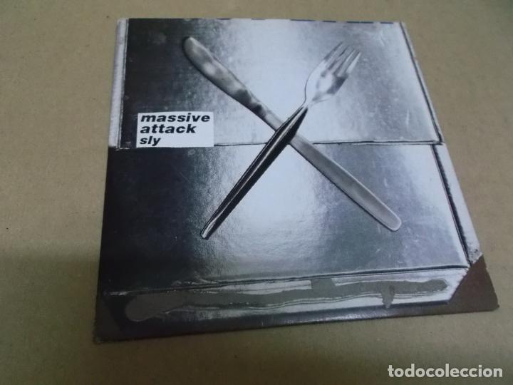 CDs de m&uacute;sica: MASSIVE ATTACK (CD/SN) SLY (2 TRACKS) A&Ntilde;O &ndash; 1994 - Foto 1