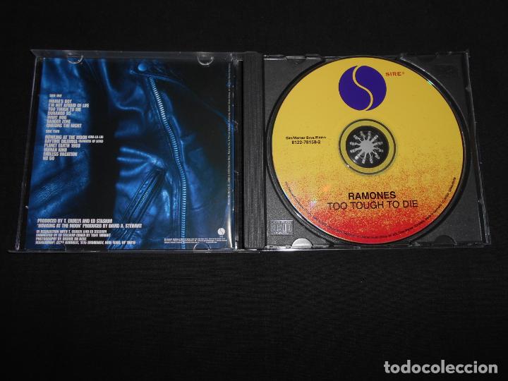 CDs de m&uacute;sica: RAMONES // TOO TOUGH TO DIE - Foto 3