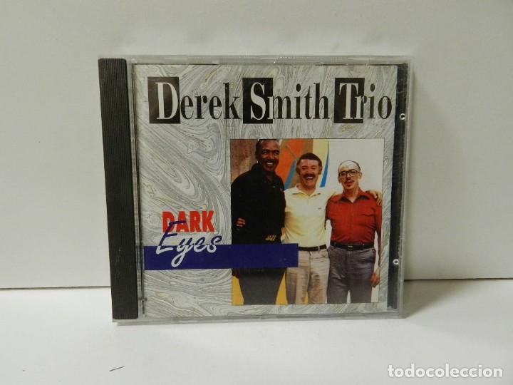 CDs de m&uacute;sica: DISCO CD. Derek Smith Trio &ndash; Dark Eyes. COMPACT DISC. - Foto 1