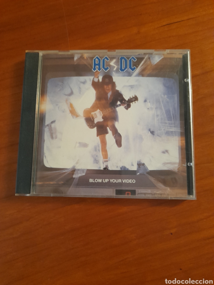 CDs de m&uacute;sica: AC DC Blow up Your video Cd - Foto 1